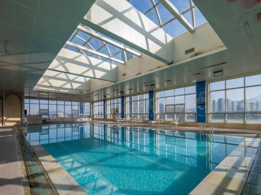 New Century Grand Hotel Ninghai Jinhai Exteriör bild